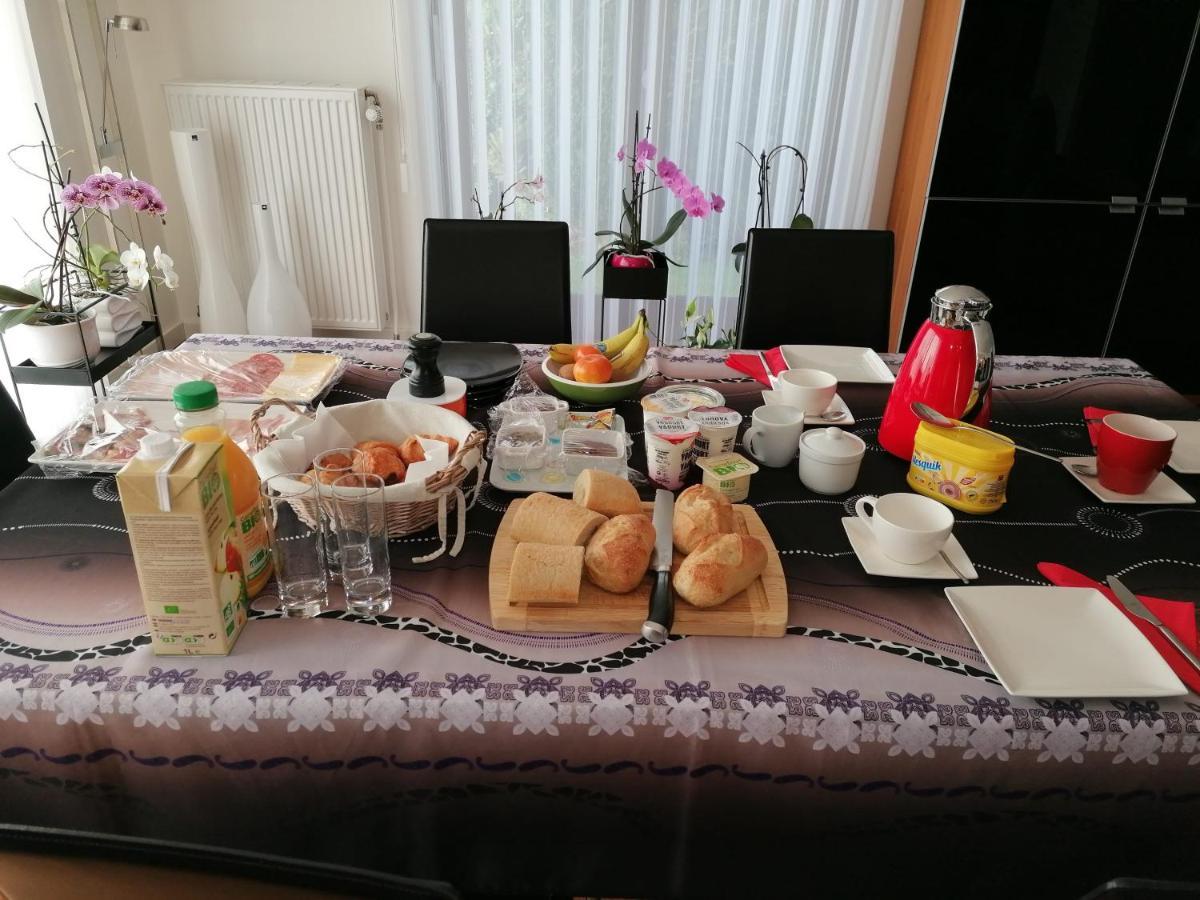 Le Cerisier Bed & Breakfast Bioul Exterior foto